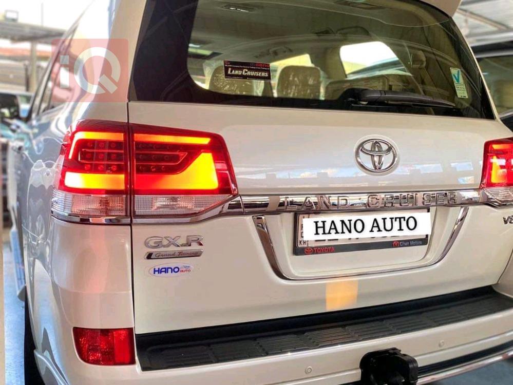تويوتا لاندكروزر
